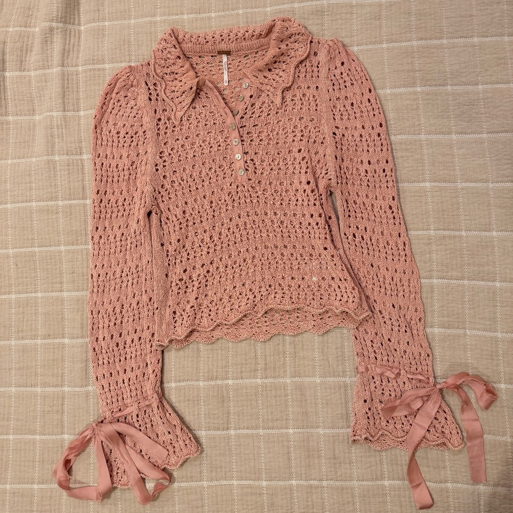 Free People Pink Crochet Knit Top w/ Ribbon Tie Sleeves – XS